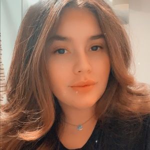 Meet your Posher, Jenina